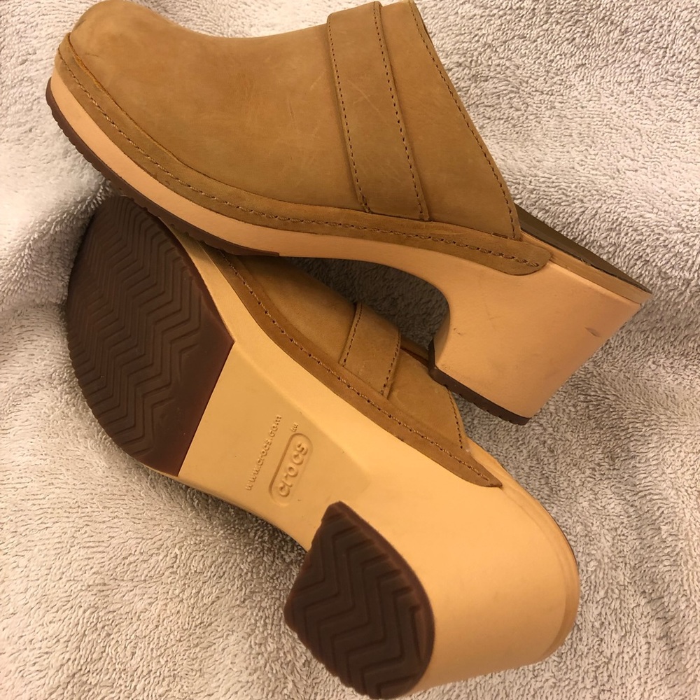Clogs